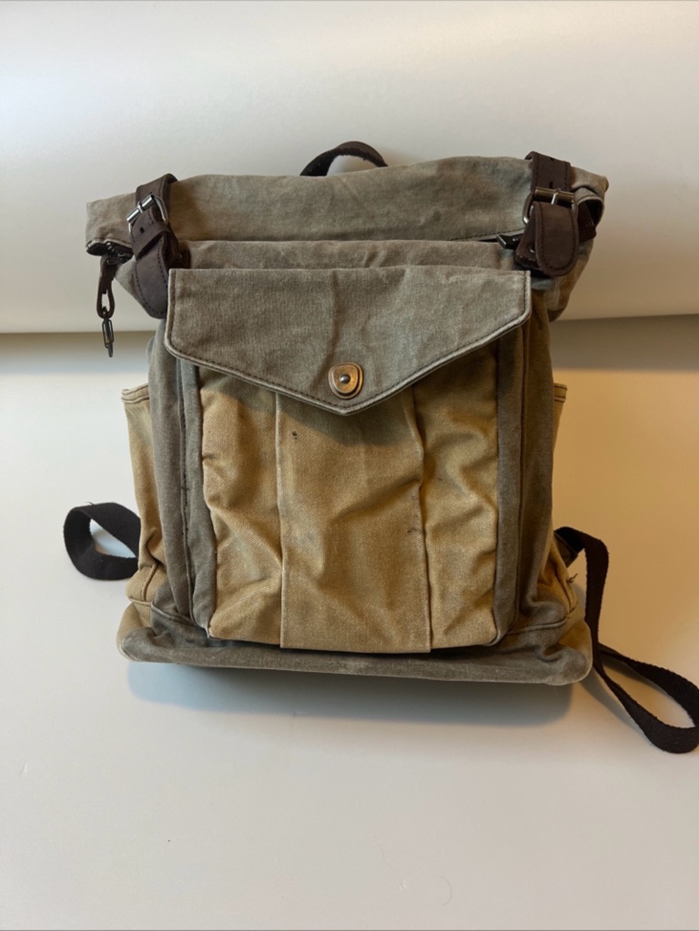 Canvas Roll-Top Men’s Backpack in Olive Brown